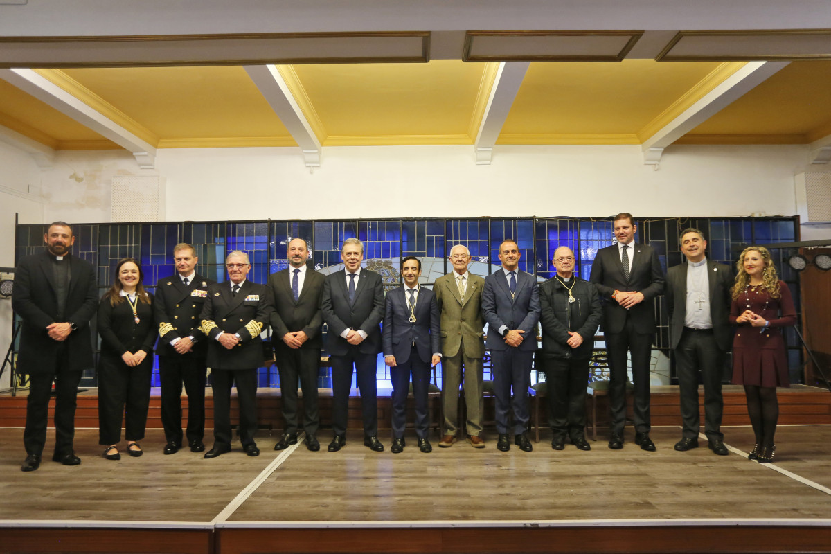 Entrega de  medallas  de la Cofradía de Dolores (Jorge Meis) (24)