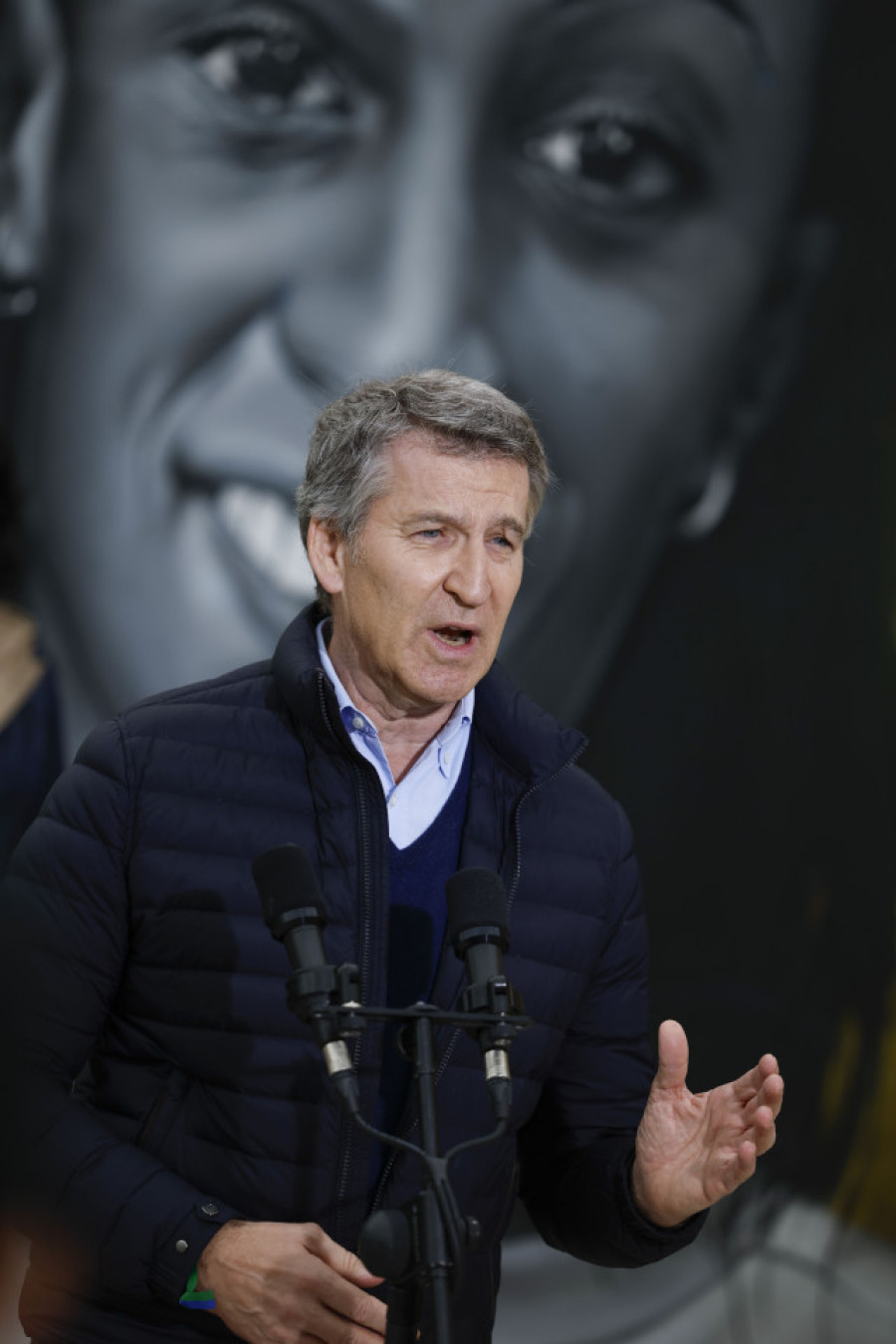 Feijóo reafirma su apoyo a Mazón por ser "coherente y valiente"