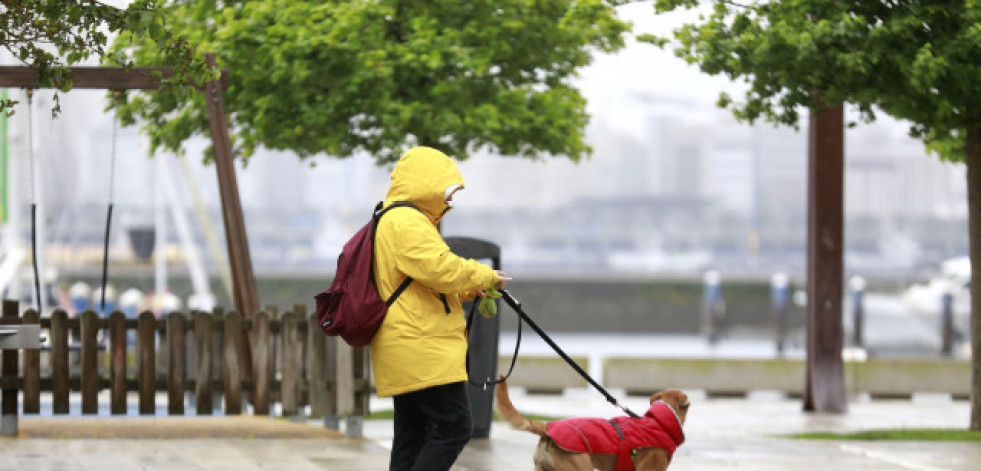 Domingo de precipitaciones fuertes en Galicia y cielos nubosos
