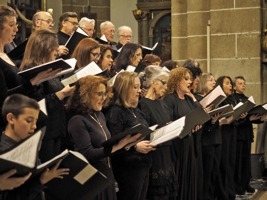 El coro Diapasón pone el broche de oro al IV Ciclo Internacional de Música Sacra
