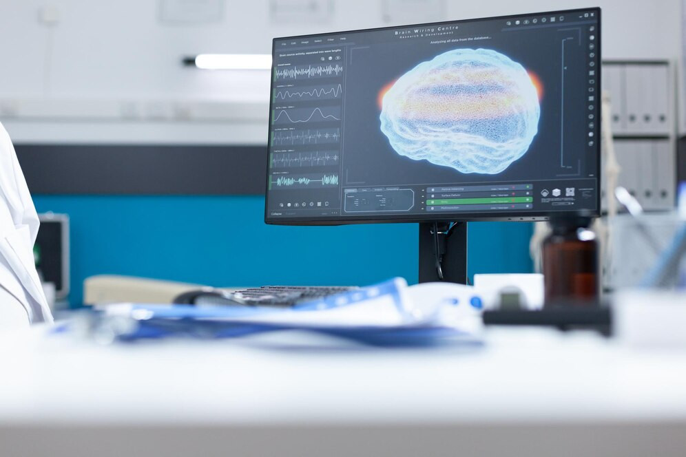 Oficina hospital vacio moderno computadora diagaram cerebral resonancia magnetica pantalla listo examen oncologico sala gabinetes equipada herramientas medicas profesionales imagen tomografia cerebral 482257 32004
