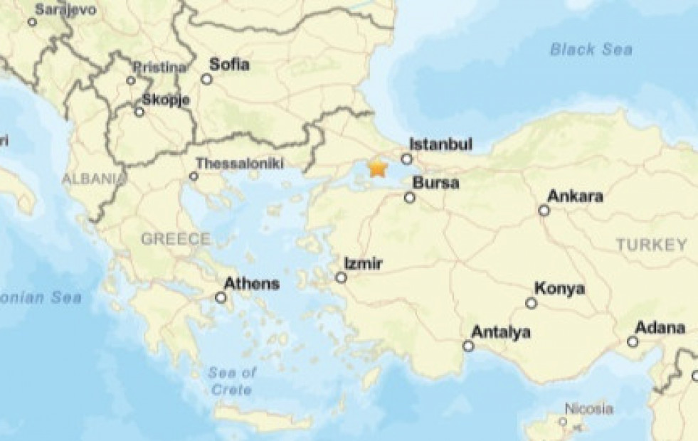 Un terremoto de fuerza 6,2 sacude Estambul