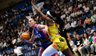 Primer partido de playoff entre el Baxi Ferrol y el Spar Girona en A Malata: las mejores imágenes