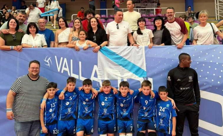 El futuro del voleibol se cita en San Sadurniño