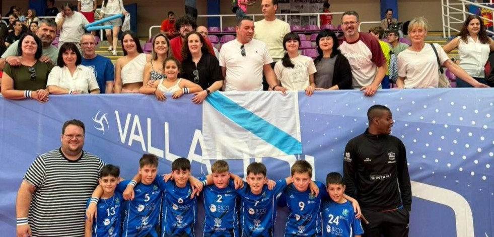 El futuro del voleibol se cita en San Sadurniño