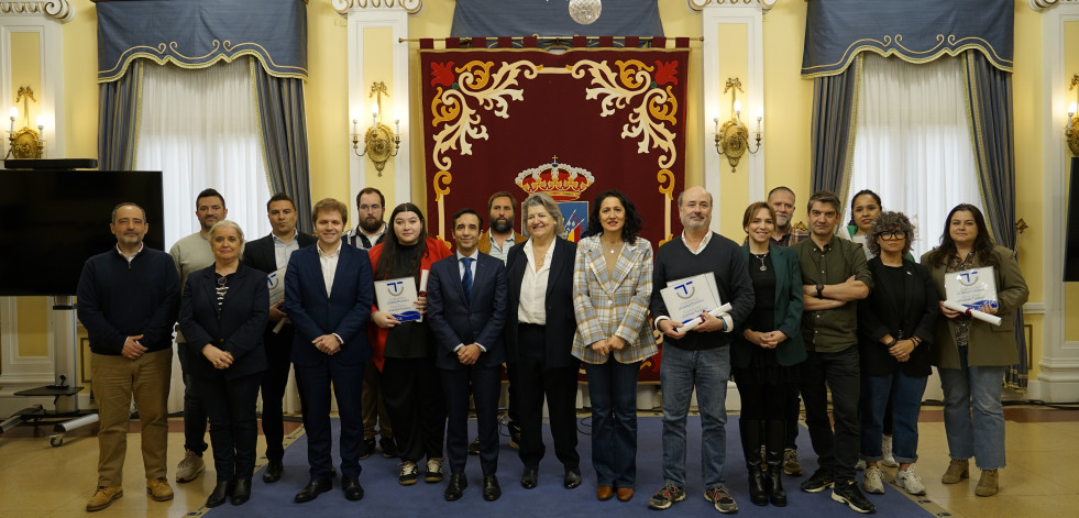 Ferrol entrega a doce negocios y entidades locales los premios Sicted de calidad turística