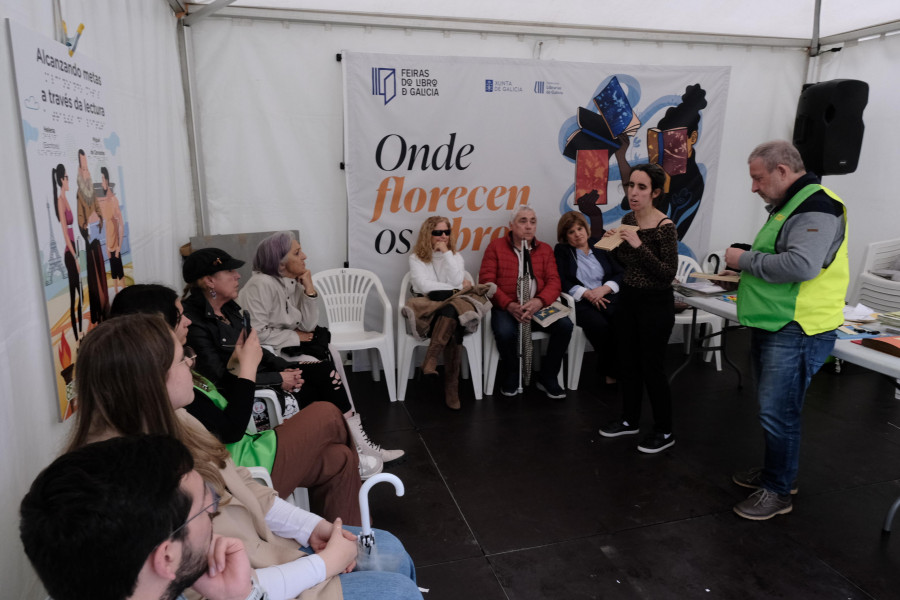 De acercarse al braille al teatro para familias: mucho más que libros en la feria del Cantón