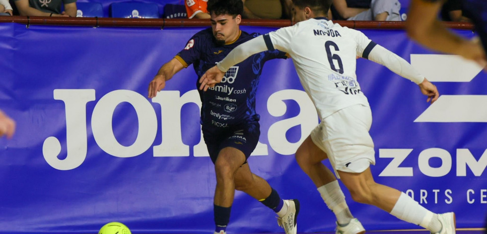 O Parrulo Ferrol cae contra el Alzira y pierde por lesión a Manu Aguayo (5-2)