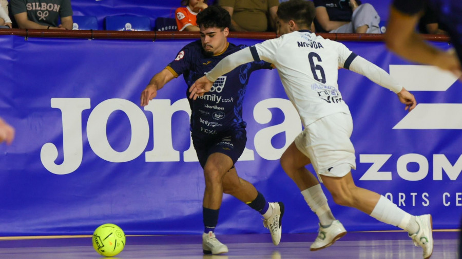 O Parrulo Ferrol cae contra el Alzira y pierde por lesión a Manu Aguayo (5-2)