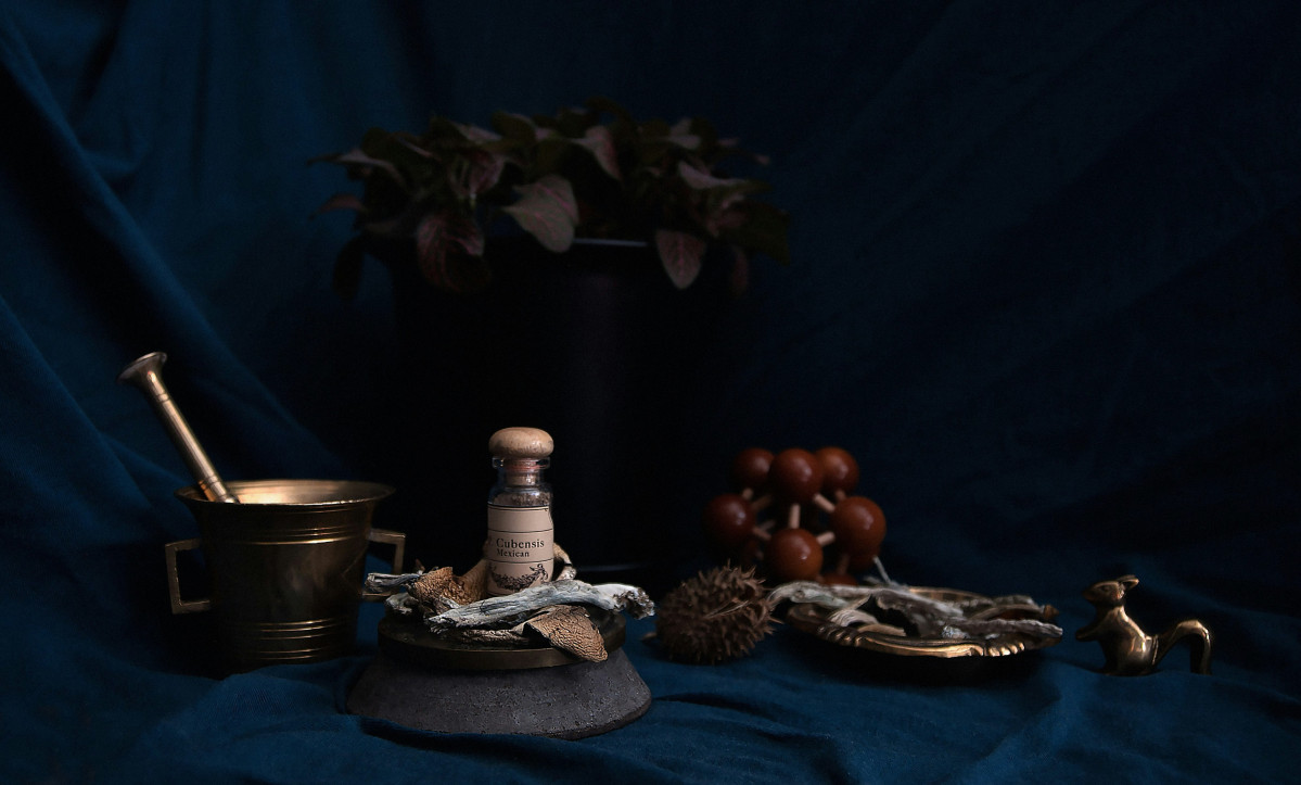 Pretty drugthings ExGirYo6VEg unsplash