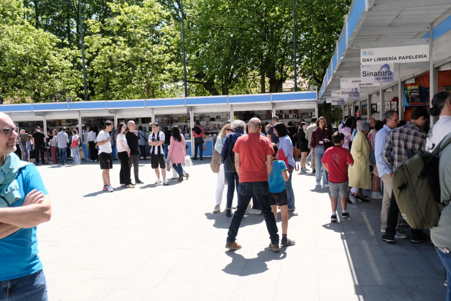 Ferrol cierra con otro gran éxito de participación la Feira do Libro