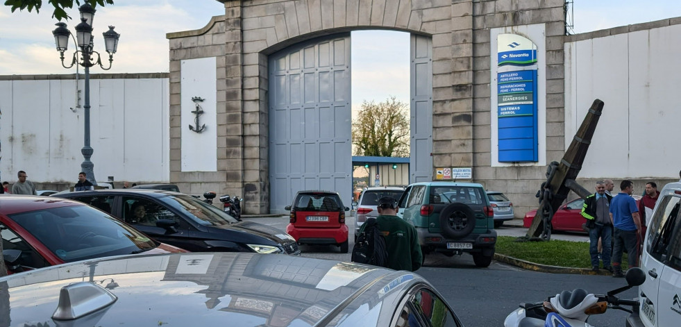 Ferrol empieza la jornada con colas y resaca del caos del apagón