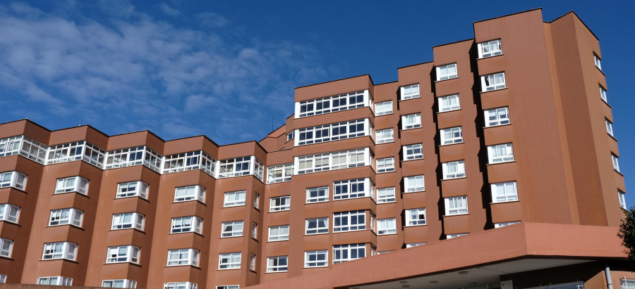 Los generadores salvan la actividad de la residencia de Caranza