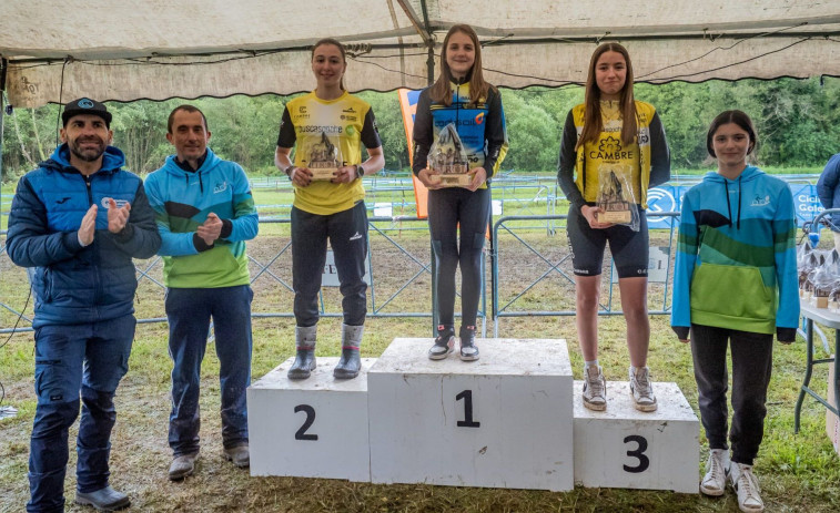 La mugardesa Lara Fernández, del Cambre, gana en Poio y sube al liderato de la Copa Galicia XCO