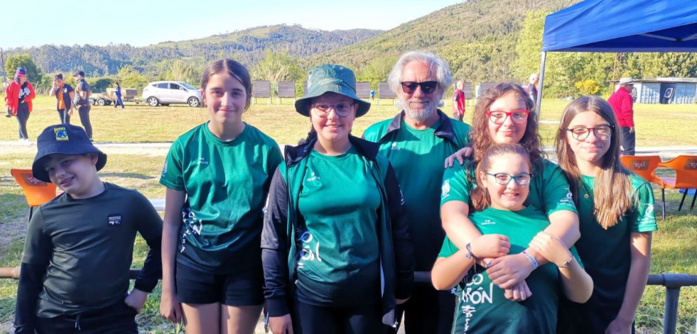Las arqueras Matesanz, Zaragoza y Pérez siguen en cabeza de la Liga Galega