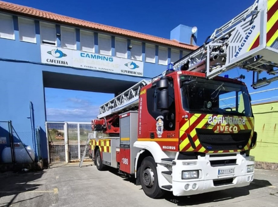 Un cortocircuito en el camping de As Cabazas moviliza a los Bombeiros de Ferrol