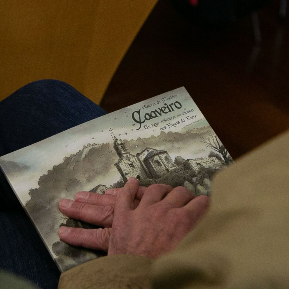 A Deputación da Coruña presenta un libro de banda deseñada  sobre o mosteiro de Caaveiro