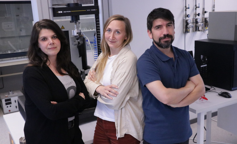 Investigadores de la UDC y del Instituto Leibniz desarrollan un bioplástico autorreforzado para envases sostenibles