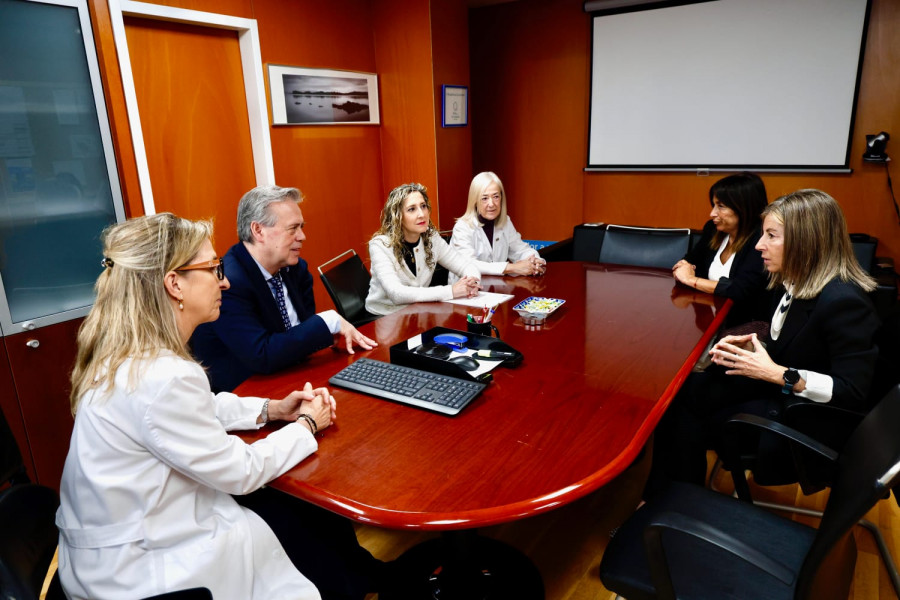 El Sergas y la AECC colaborarán en el apoyo a enfermos oncológicos