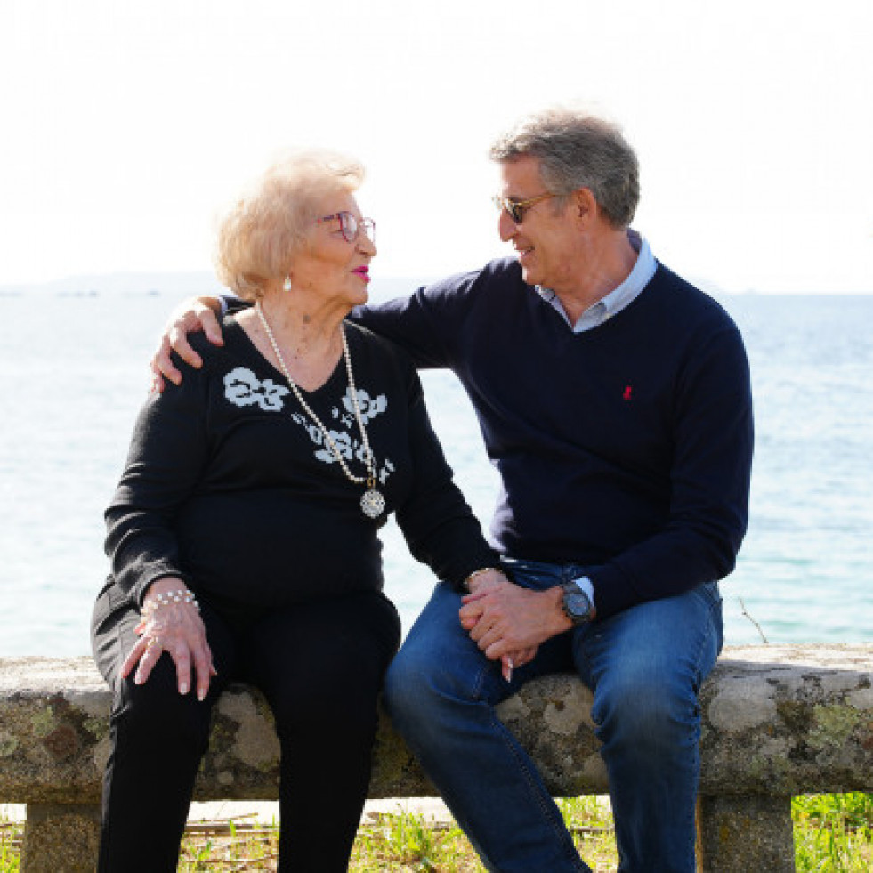 La emocionada felicitación de Feijóo por el Día de la Madre