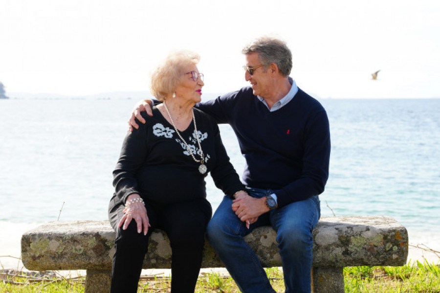 La emocionada felicitación de Feijóo por el Día de la Madre