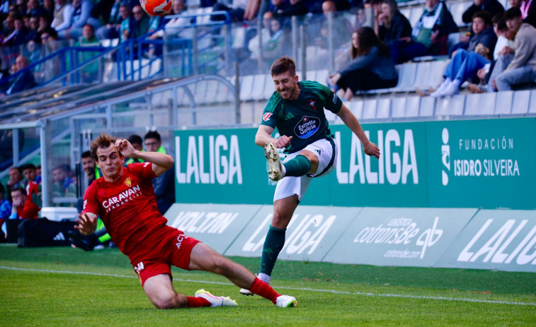 El Racing de Ferrol paga otra vez su falta de puntería