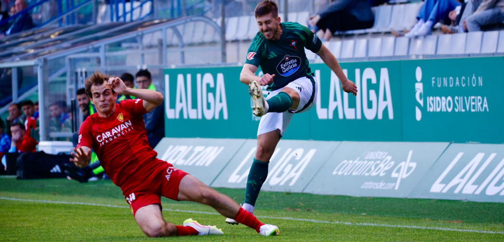 El Racing de Ferrol paga otra vez su falta de puntería