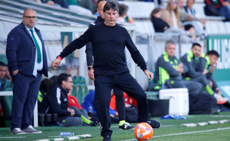 Alejandro Menéndez, entrenador del Racing de Ferrol: 