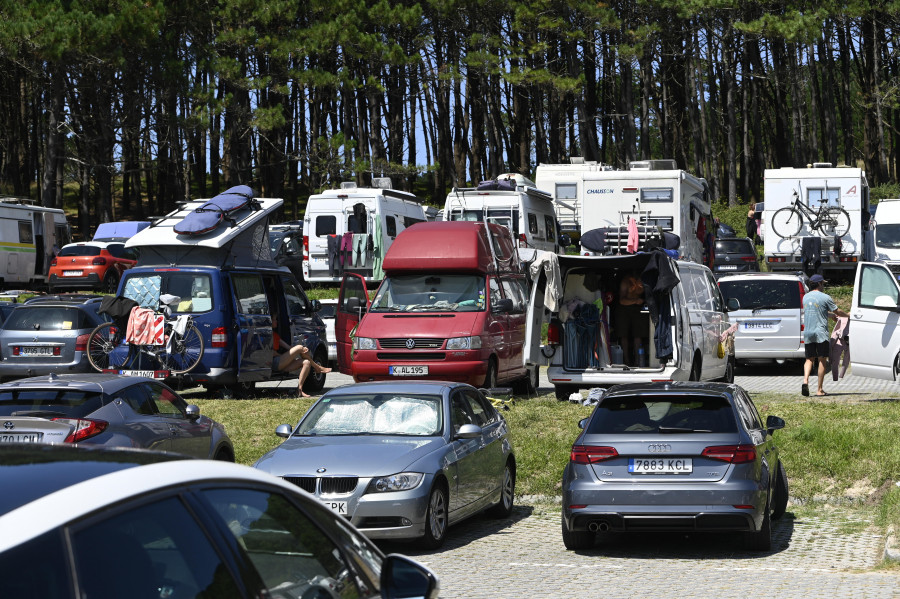 Ferrol estudia nuevas zonas para autocaravanas que descongestionen las playas