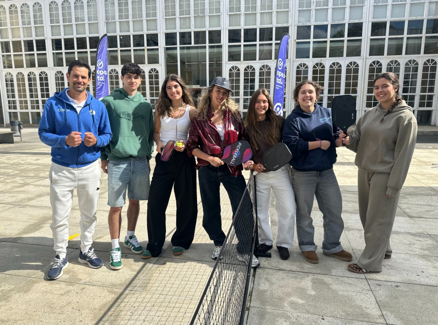 Equipos de pickleball de las tres universidades se dieron cita en el Campus de Ferrol
