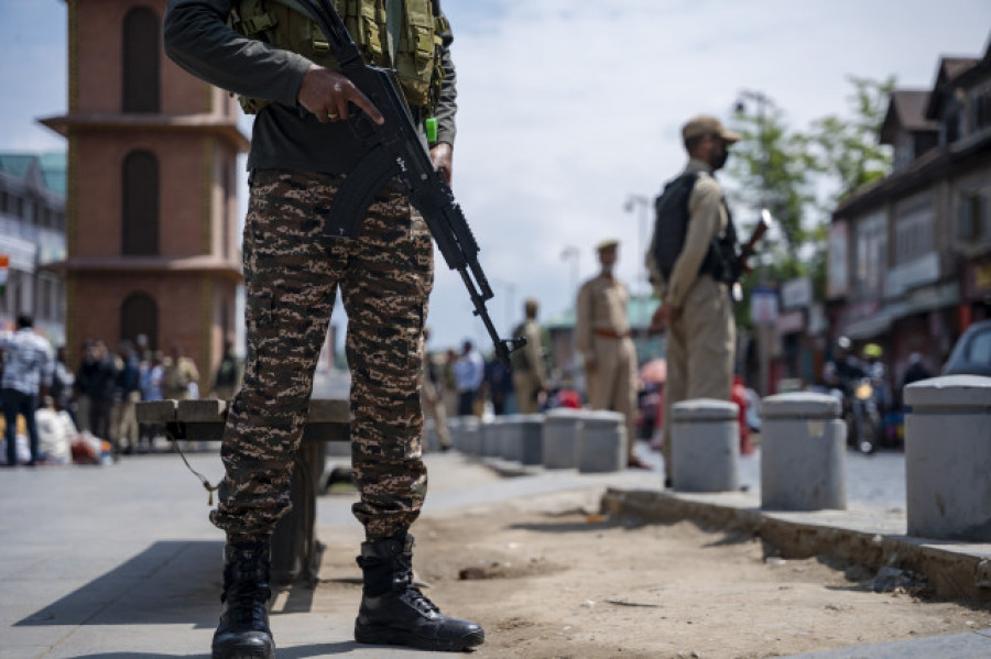 La India bombardea supuestas bases terroristas en Pakistán