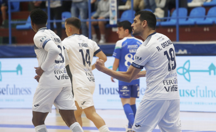 O Parrulo Ferrol espera hacer valer ante el Levante su buena racha