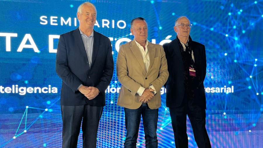 Fulton Armstrong abre el Seminario de Alta Dirección organizado por Cesuga