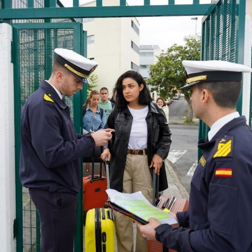 Más de 200 nuevos  aspirantes a marinero  se incorporan a la escuela 