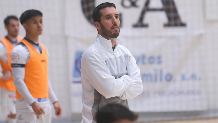 Gerard Casas, entrenador de O Parrulo Ferrol: "Nuestra profesión tiene sentido por semanas como esta"