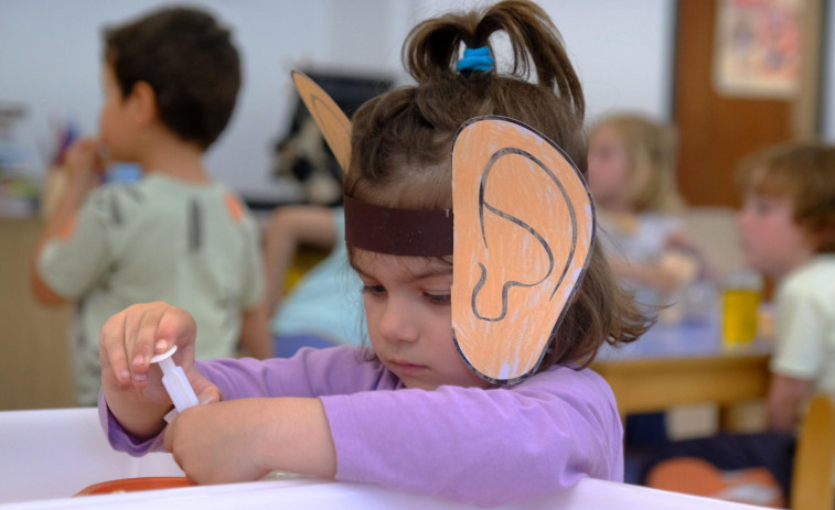 Escolares del Santiago Apostol llevan a cabo un taller en torno a la obra de Roald Dahl