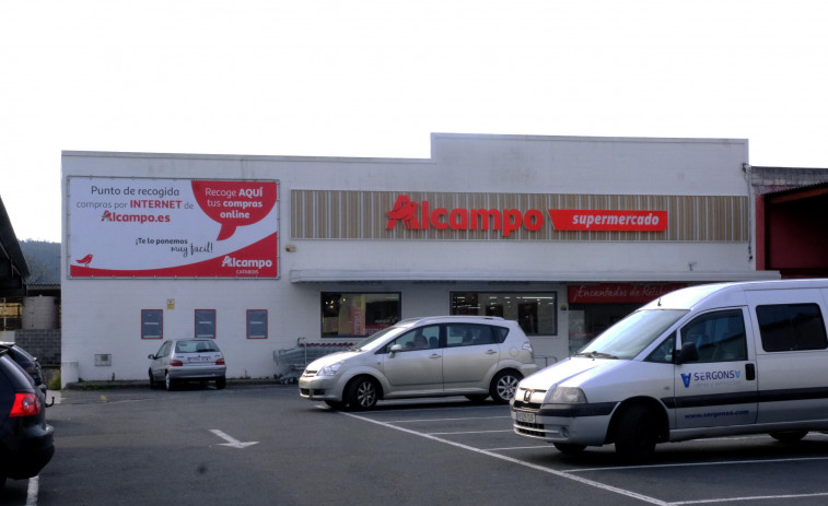 El ERE anunciado por Alcampo pone el peligro el trabajo de diez personas en Catabois