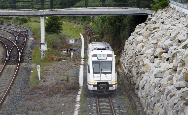 Unidad de los grupos municipales de Ferrol para reclamar mejoras ferroviarias