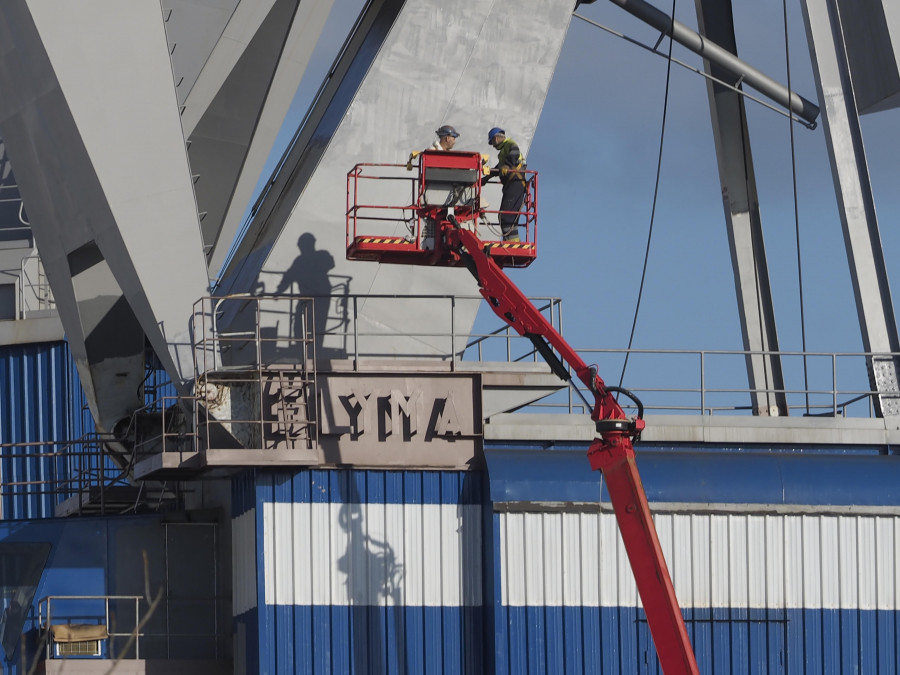 La industria emplea en Ferrolterra a 440 personas más que hace un año