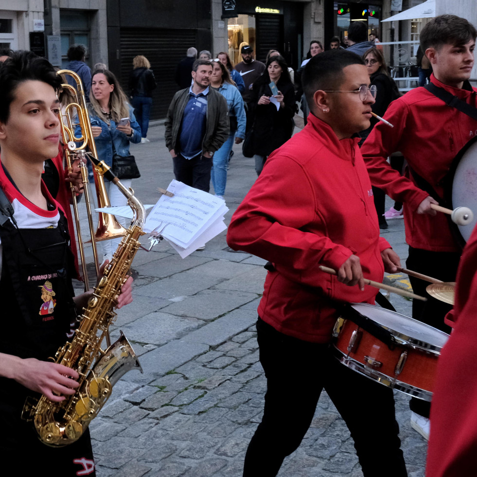 La fiesta de la primavera llega al comercio ferrolano