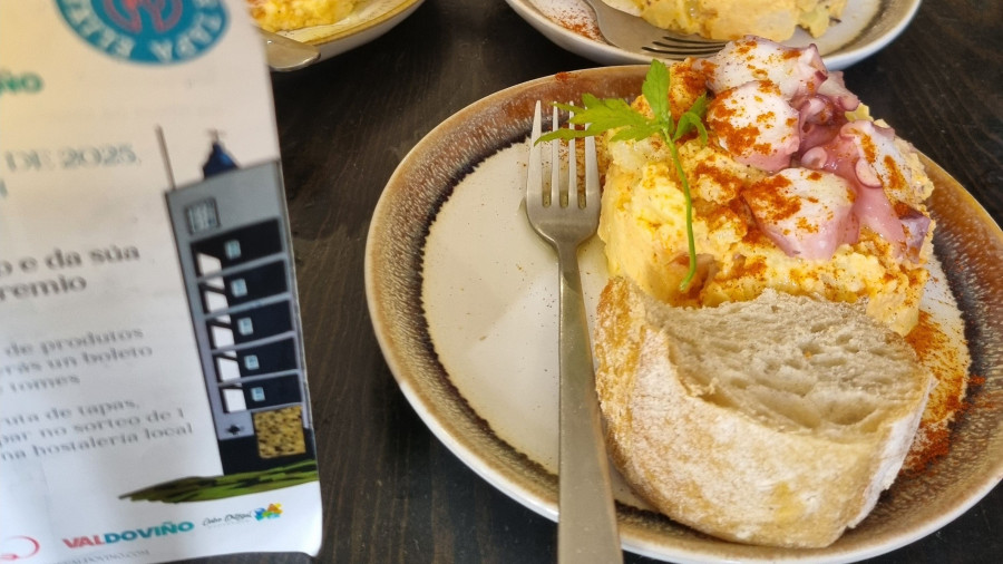 El pincho del Teleclub de Vilaboa conquista la primera edición del Pasea e Tapea de Valdoviño