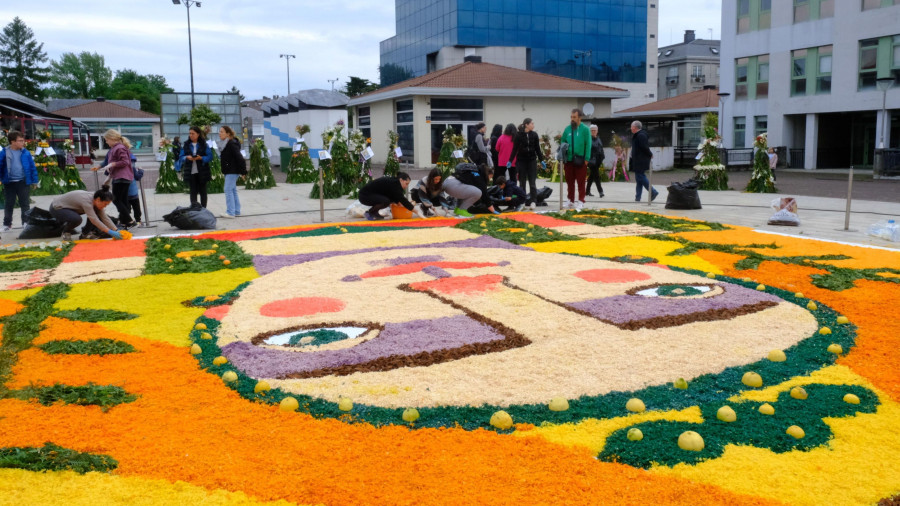Narón dio la bienvenida a la primavera con sus Maios