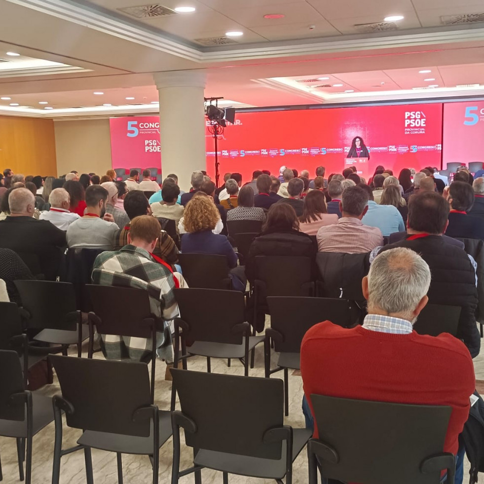 Una decena de socialistas de Ferrolterra, en la ejecutiva que dirige Bernardo Fernández