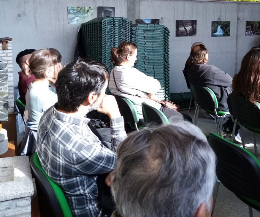 El autocompostaje llegó a las Fragas do Eume de la mano de un curso de formación de Sogama
