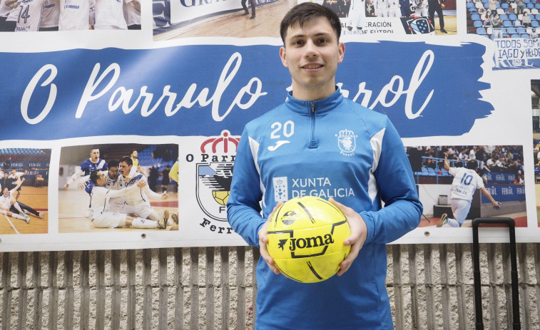Nico Rosa, jugador de O Parrulo Ferrol: “Sin ningún tipo de duda, cambiaría todos mis goles por lograr el ascenso”