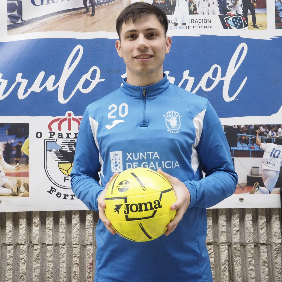 Nico Rosa, jugador de O Parrulo Ferrol: “Sin ningún tipo de duda, cambiaría todos mis goles por lograr el ascenso”