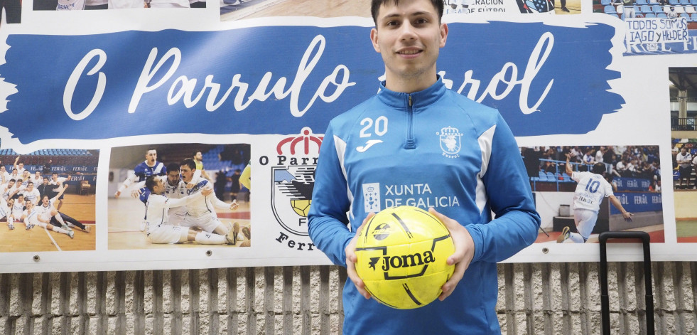 Nico Rosa, jugador de O Parrulo Ferrol: “Sin ningún tipo de duda, cambiaría todos mis goles por lograr el ascenso”