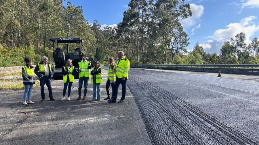 Continúan los trabajos de mejora en los viales de titularidad autonómica de la comarca