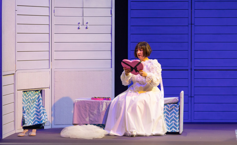 Unha Cincenta sen tacóns e vexetariana: a reinvención dun clásico da man de Sarabela Teatro no Pazo da Cultura