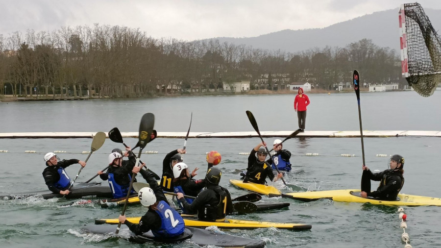 El vacío: La “muerte” del kayak polo gallego no deja más opciones al club ferrolano